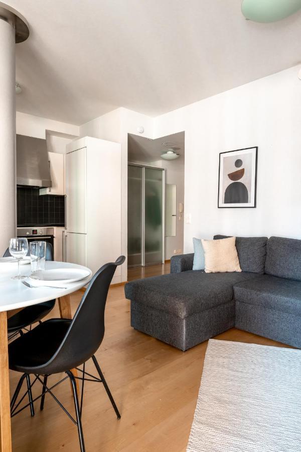 2Ndhomes Stylish 1Br Home With Balcony And Sauna In Kamppi Center Хельсинки Экстерьер фото
